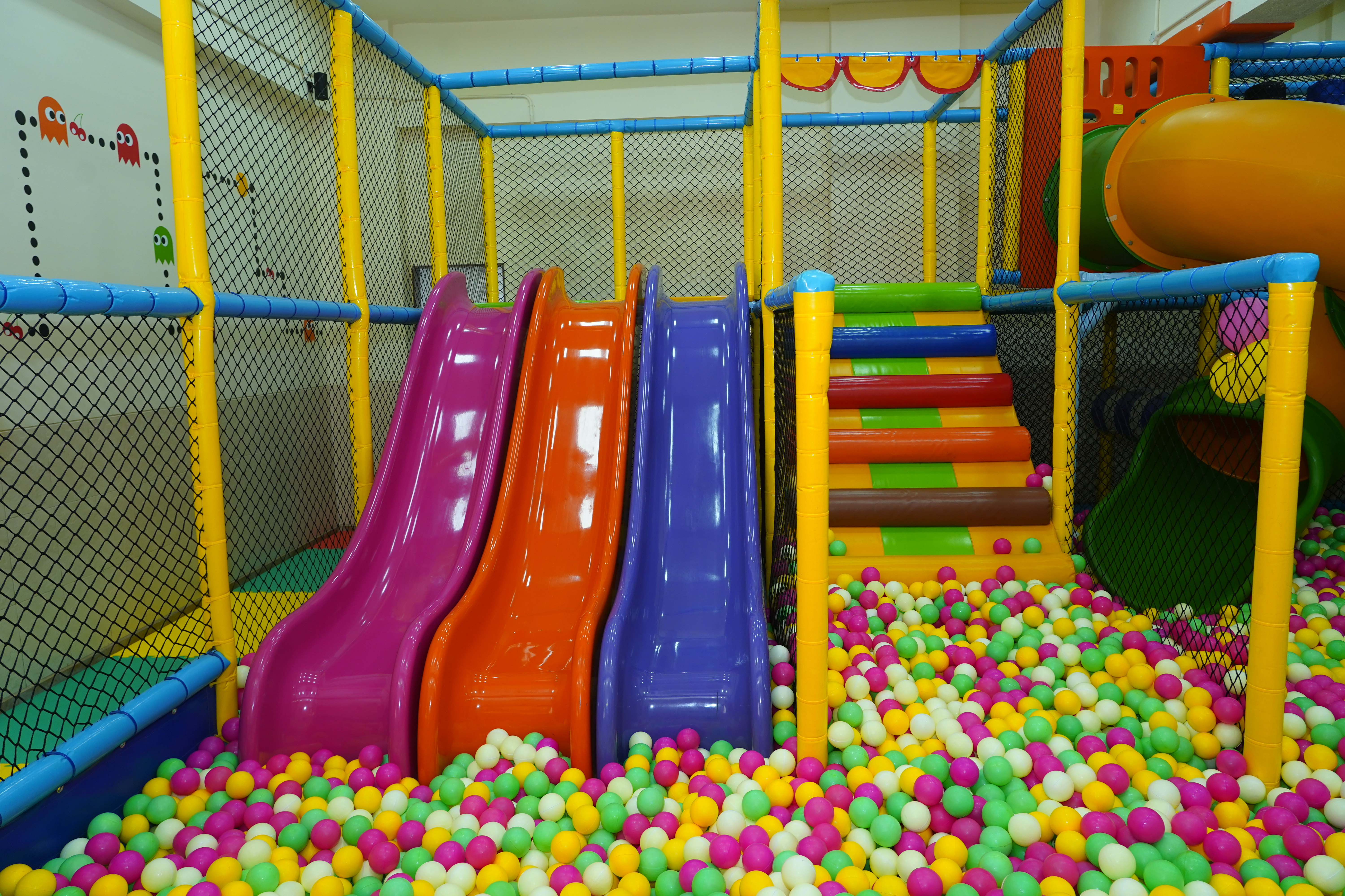 PLAY ZONE